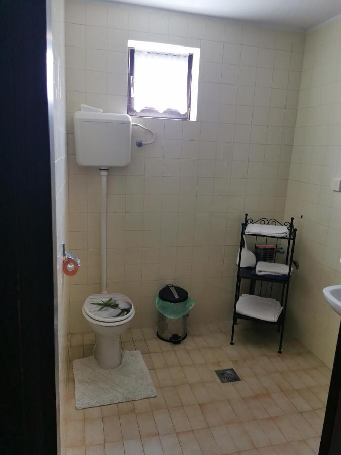 Dasek Ii, Apartment Njivice