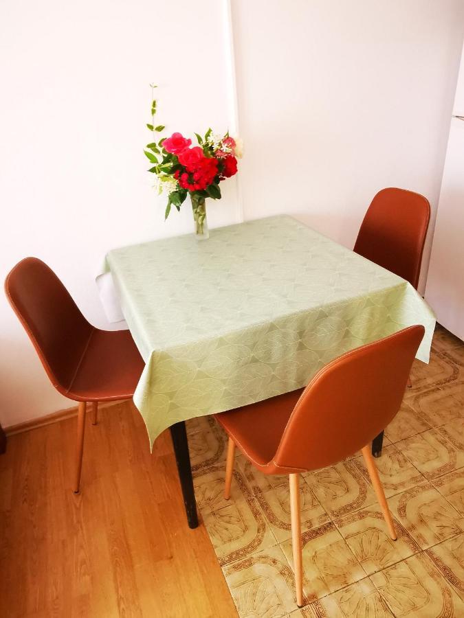 Dasek Ii, Apartment Njivice