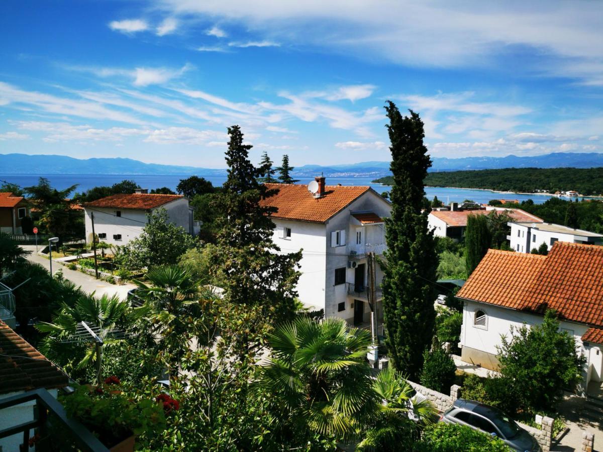 Dasek Ii, Appartamento Njivice